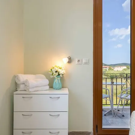 Elena Hara Appartement *